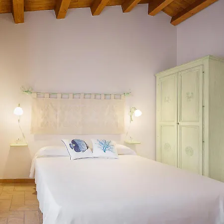 Edomat Bed and Breakfast 3*