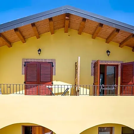 Edomat Bed & Breakfast 3*